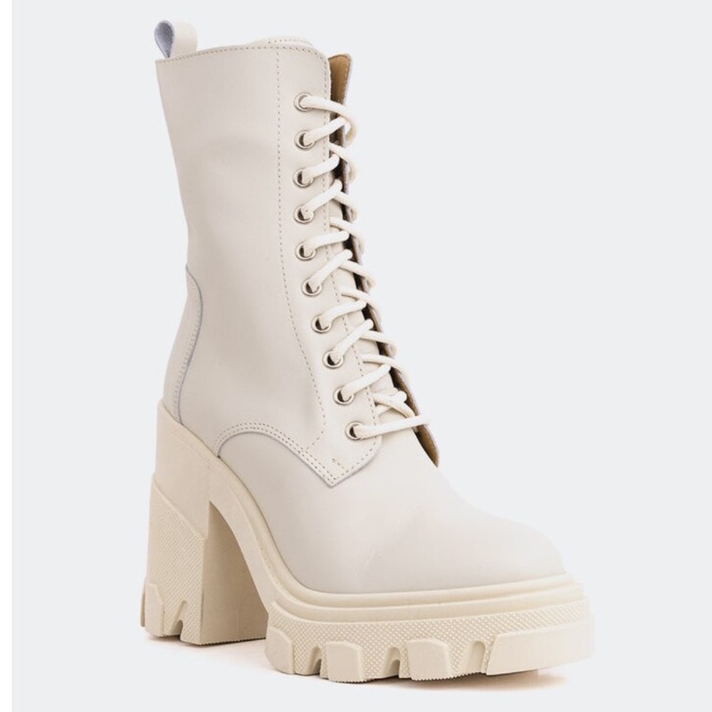 Parksville Beige Leather Boots (Made in Italy) - Picture 1 of 11